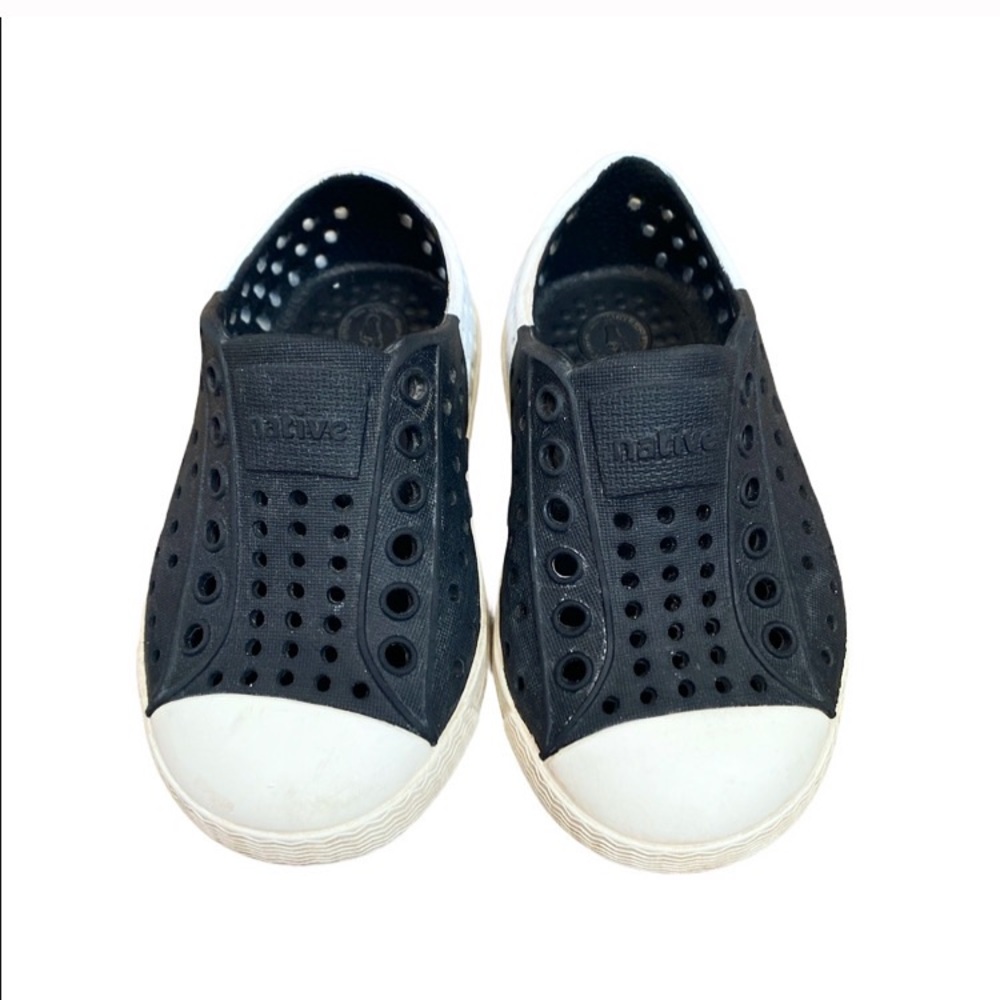 Native Black and White Oxford Shoes C5